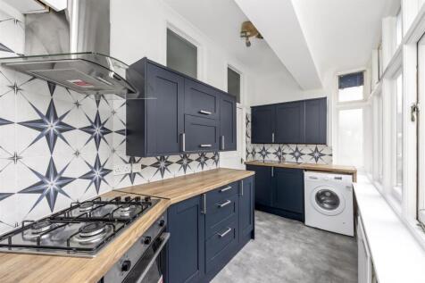 Brunswick Terrace, 5, Flat 2-013.JPG