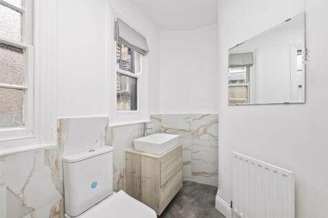 Brunswick Terrace, 5, Flat 2-016.JPG
