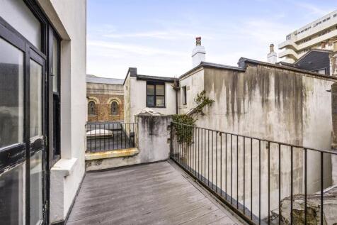 Brunswick Terrace, 5, Flat 2-011.JPG