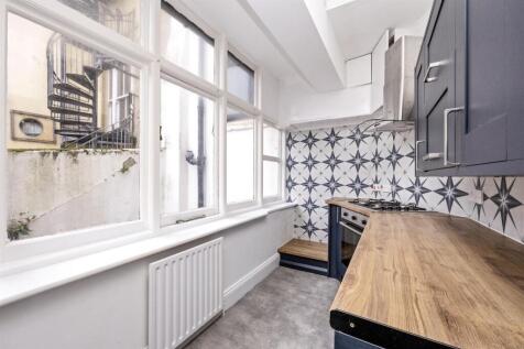Brunswick Terrace, 5, Flat 2-012.JPG
