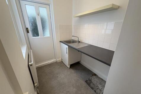 kitchen 2.jpeg