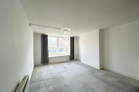 Studio Room