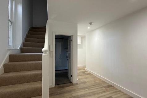 WhatsApp Image 2025-11-17 at 12.10.03 (1).jpeg