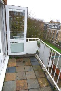 27 PH - Balcony (1).JPG