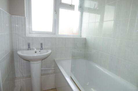 27 PH Bathroom 1.2.JPG