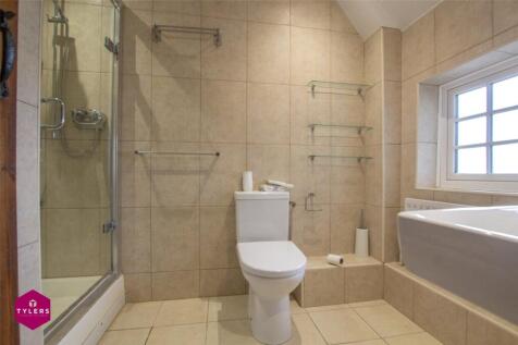 Master Ensuite