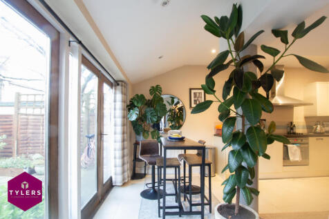 Sitting/Dining/Kitch