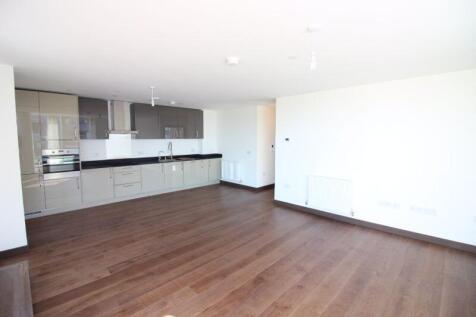 Open plan kitchen/dining/living