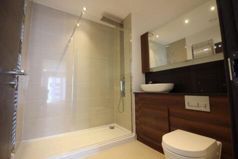Luxury en-suite shower room