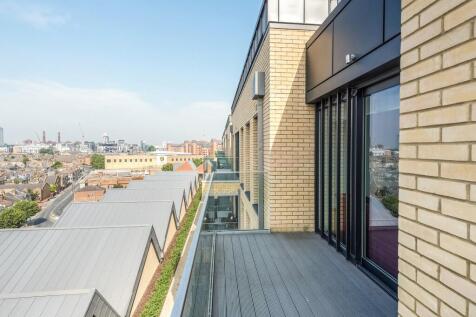 Central Avenue Sw6