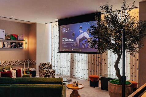 2405 Park Hyatt