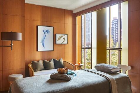 2405 Park Hyatt