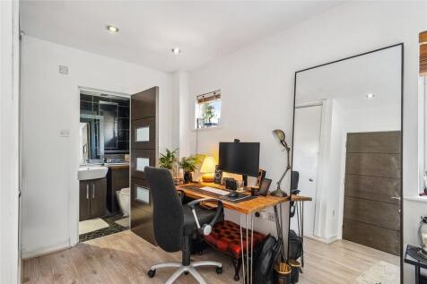 40 Mill Pond Close