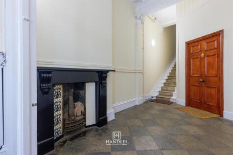 ClarendonSq31-07A.jpg
