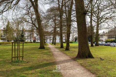 ClarendonSq31-19A.jpg