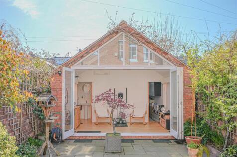 garden room.jpg