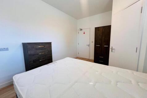 Room 7.jpeg