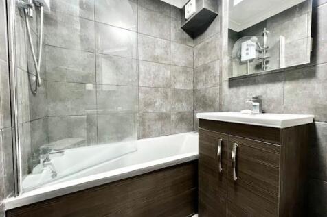 Bathroom A.jpg