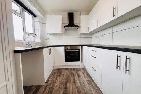 Kitchen2.jpeg