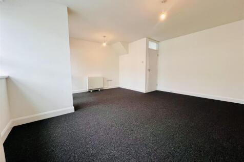Lounge1.jpeg