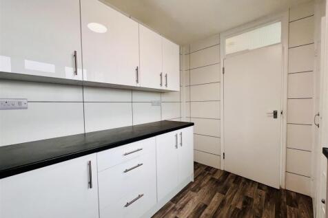 Kitchen4.jpeg
