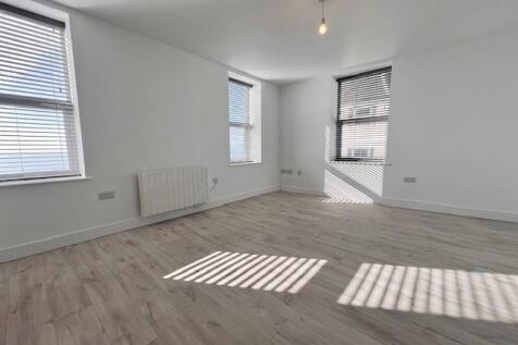 Living room1.jpg