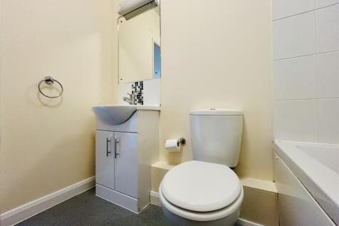 Bathroom1.jpeg