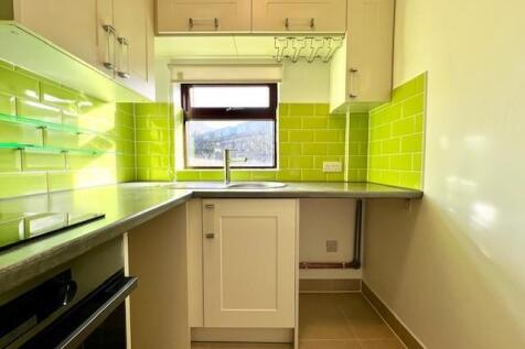 Kitchen1.jpg