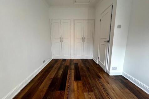 Bedroom1a.jpg
