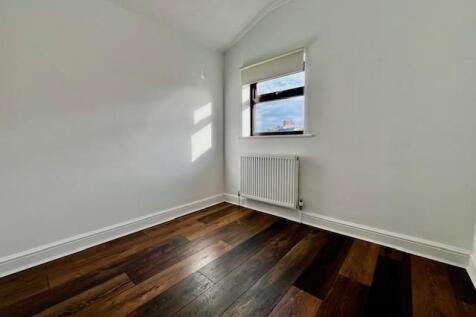 Bedroom2.jpg