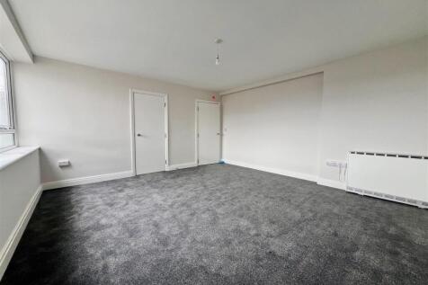 Living area1.jpeg