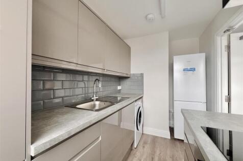 Kitchen3.jpeg