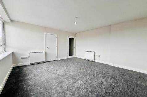 Living area1.jpeg