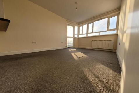 Living room 2.jpg