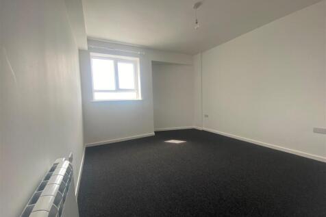 bedroom 1.2.jpg
