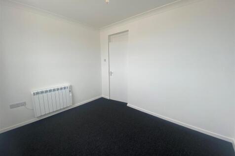 bedroom 2.1.jpg