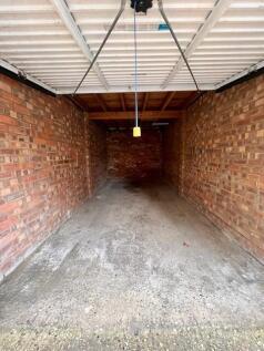 Garage 24a.jpg