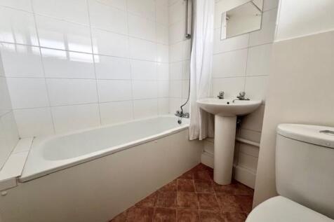 Bathroom.jpeg