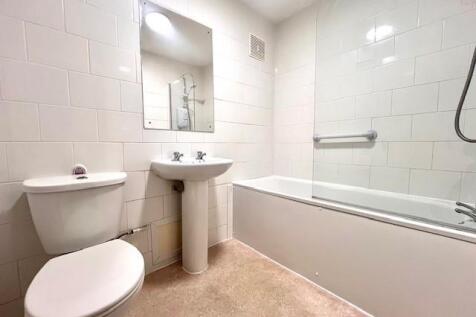Bathroom.jpg