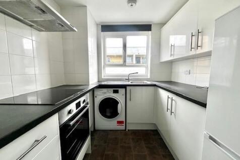 Kitchen 1.jpg