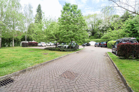 Communal Grounds