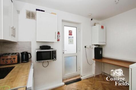 Staff Room - Kitchen