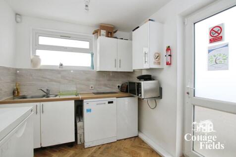 Staff Room - Kitchen