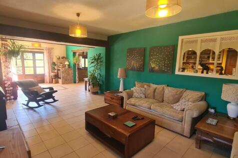 Property Image 8
