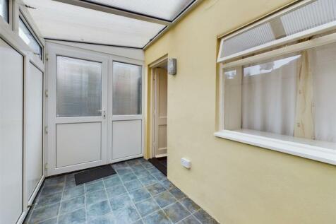 Flat 2 Sunroom