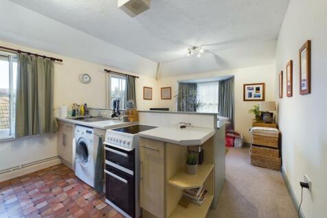 Flat 5 Open Plan Kitchen/ Living Room