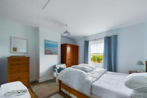 CAM02546G0-PR0238-STILL012.jpg