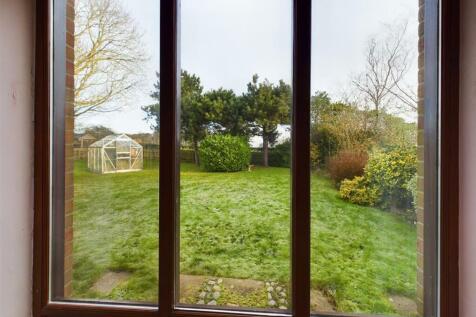 Kitchen/Dining Room View