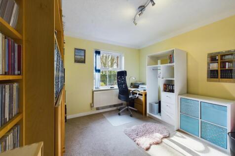 CAM04116G0-PR0111-STILL029.jpg