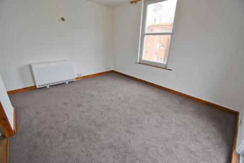 Lounge 3.jpg
